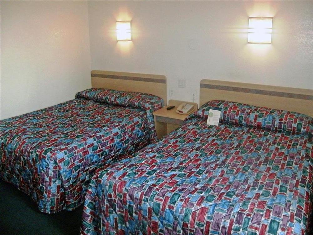 Skyline Inn Conway Room photo